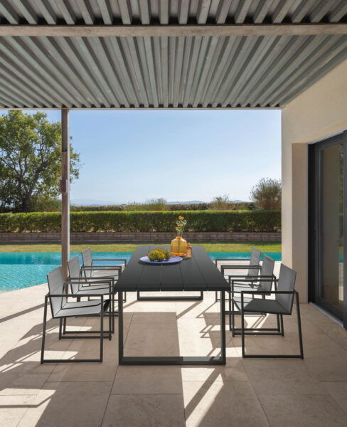 Essence 270×102 Alu Table 3