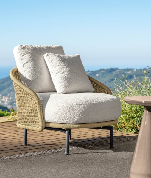 Nido Swivel Living Armchair 1