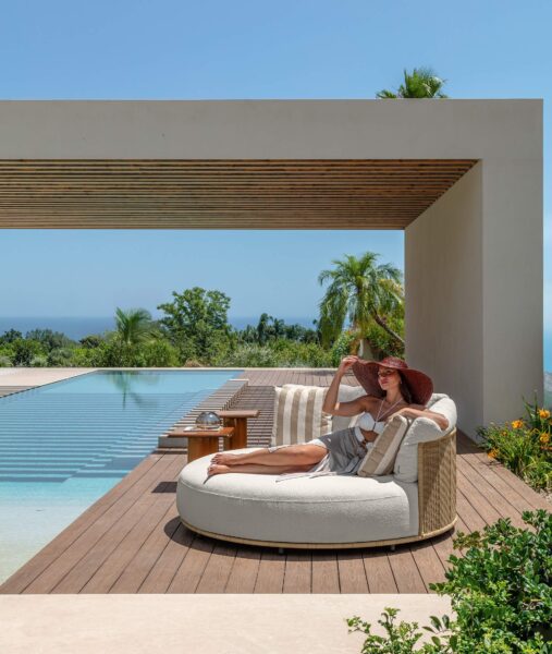 Bond Daybed 1