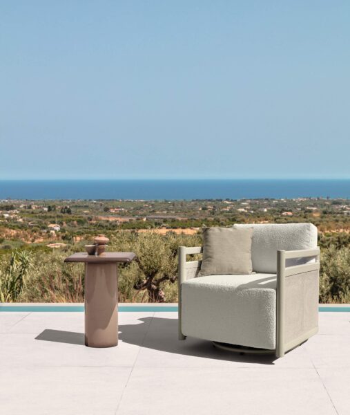 Edwin//Alu Swivel Living Armchair 0