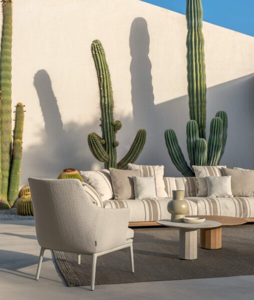Claude Living armchair 1