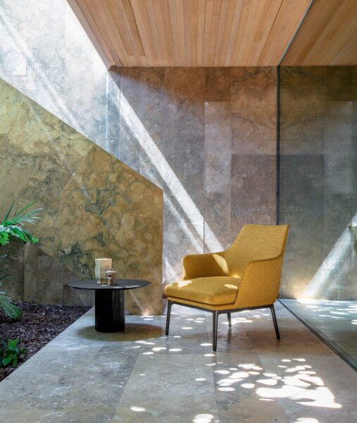 Claude Living armchair 0