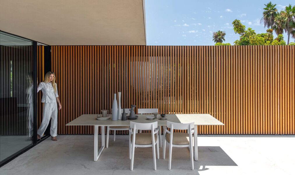 Ever//Alu Dining Table H65 4