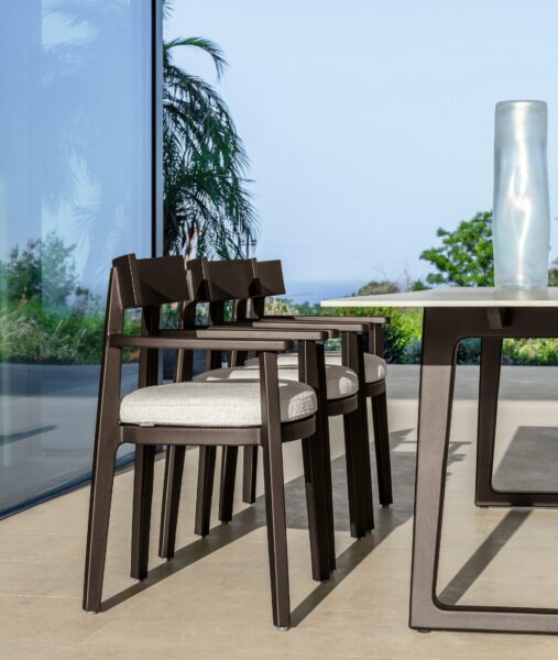 Ever//Alu Dining Table H65 2
