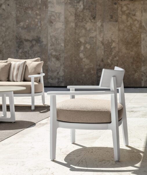 Ever//Alu Coffee Table  D90 6