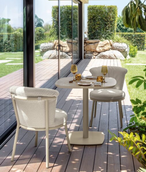 James Dining Table 80×80 1