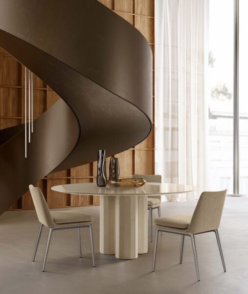 Salinas Dining table 2